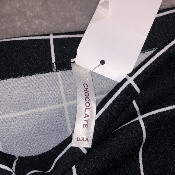 Black and white skirt - Picture 2 of 3